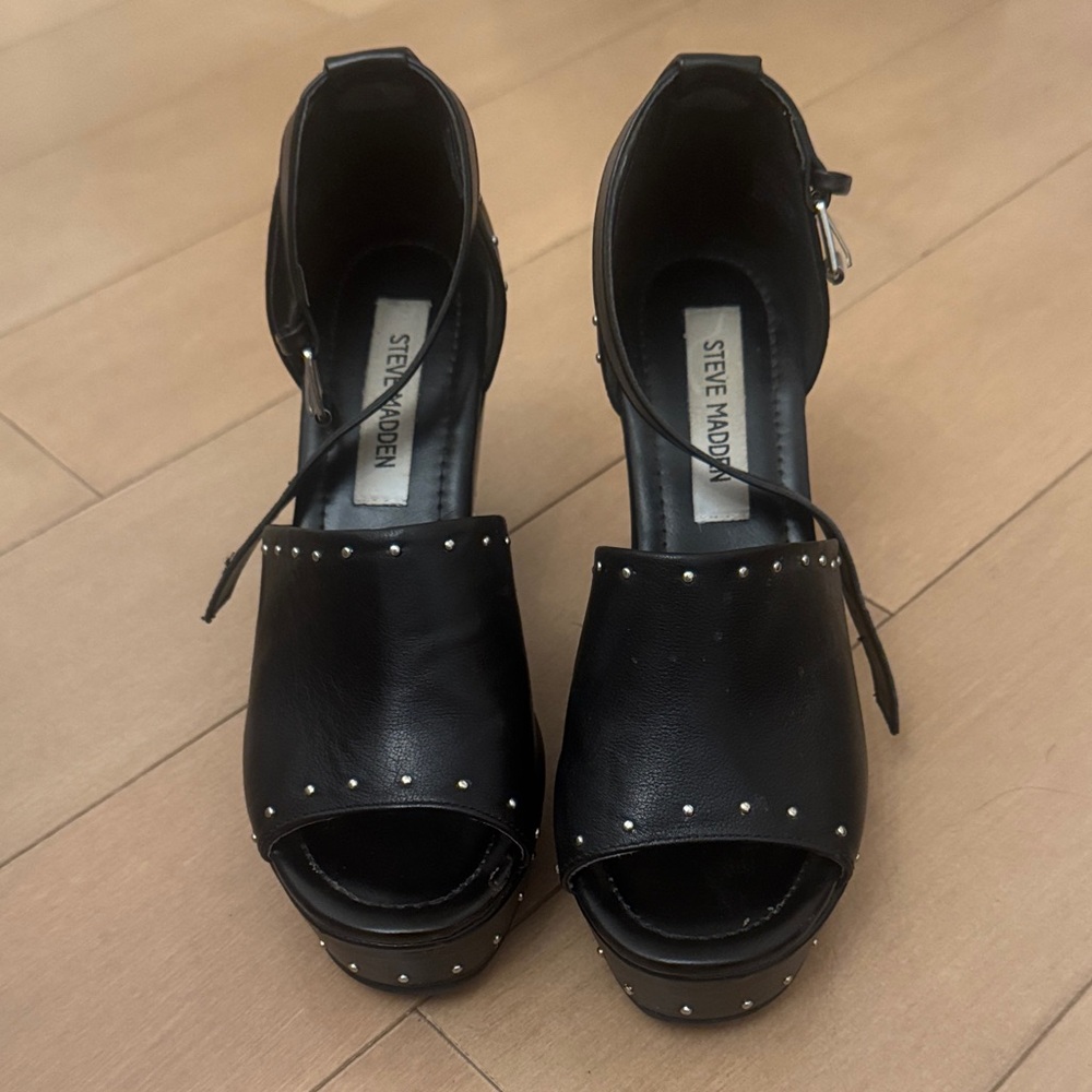 Steve Madden Black Peep-Toe Studded Heels